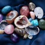 Best Crystals to Wear Daily: Obsidian for Protection & Amethyst for Calm