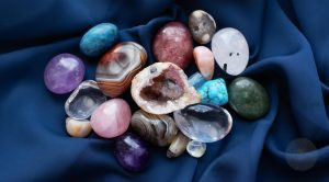 Best Crystals to Wear Daily: Obsidian for Protection & Amethyst for Calm