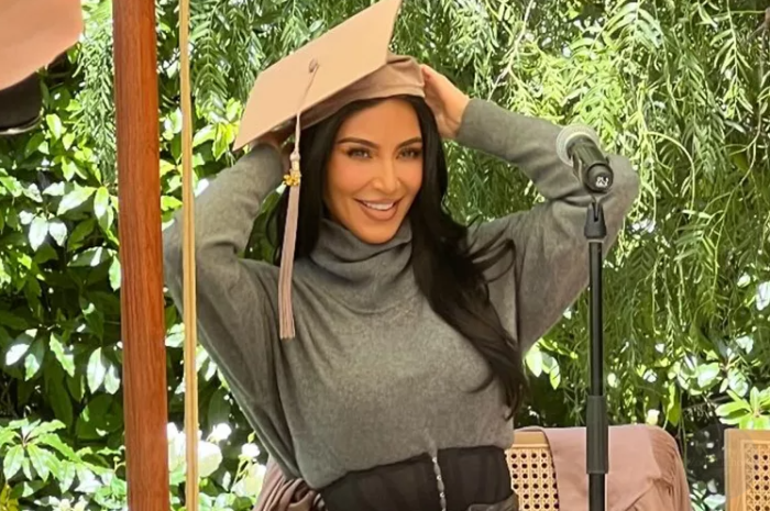 Kim Kardashian has officially graduated from law school after years of balancing studies, business, and family life.