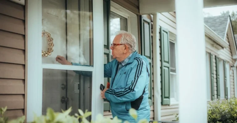 How Zodiac Signs React to an Unexpected Visitor: Not Everyone Wants You to Come In