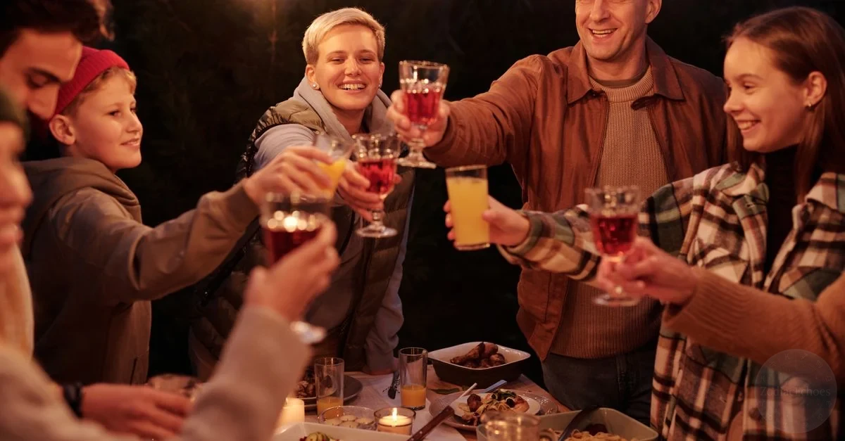 What Each Zodiac Sign Would Do If They Found Out Their Friend Was Secretly Rich: Money Can Change a Friendship Without Buying Anything