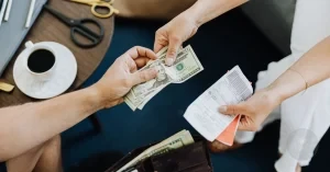 Zodiac Signs When the Restaurant Bill Is Split Equally: Suddenly Everyone Remembers Exactly What They Ordered