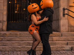 What Halloween Costume Should You Wear Based on Your Zodiac Sign? 12 Perfectly Spooky Choices