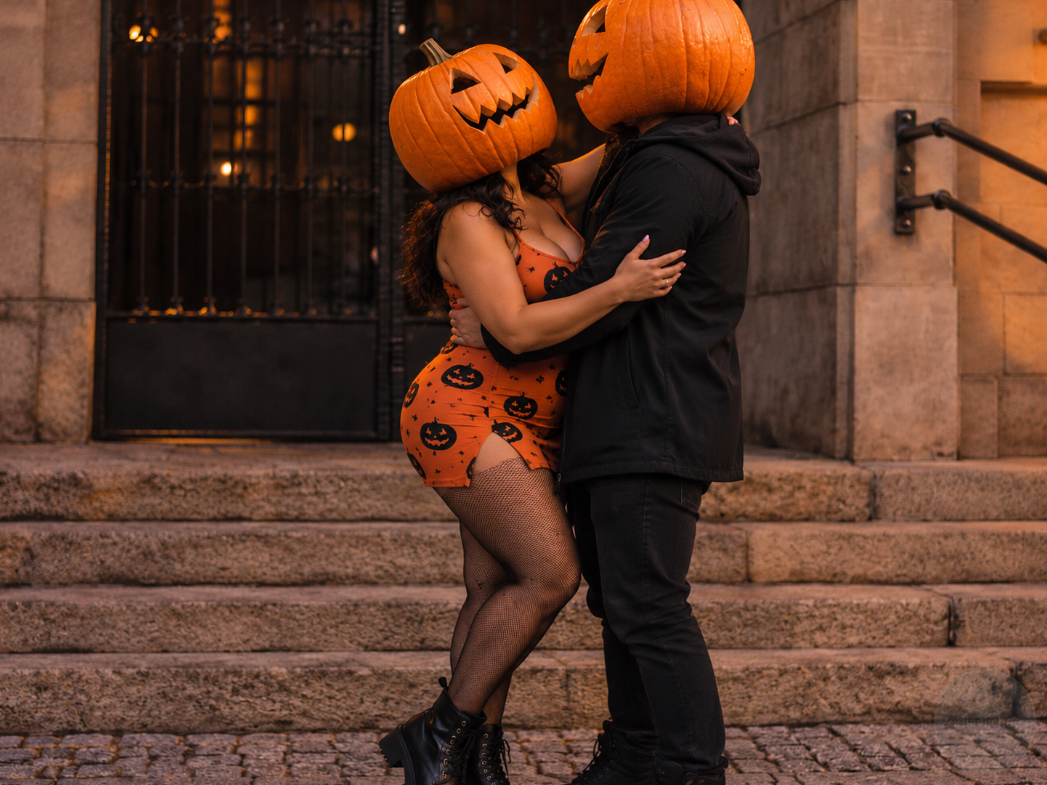 What Halloween Costume Should You Wear Based on Your Zodiac Sign? 12 Perfectly Spooky Choices